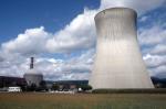 Blair defiende la construcción de más centrales nucleares